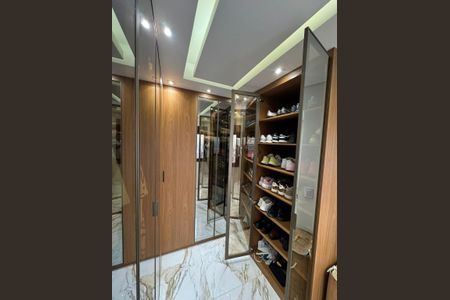 Apartamento para alugar com 60m², 1 quarto e 1 vaga Apartamento para alugar com 60m², 1 quarto e 1 vagaCloset