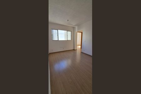 Sala de apartamento para alugar com 2 quartos, 47m² em Taquara, Rio de Janeiro