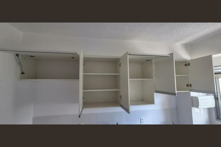 Cozinha de apartamento para alugar com 2 quartos, 47m² em Taquara, Rio de Janeiro