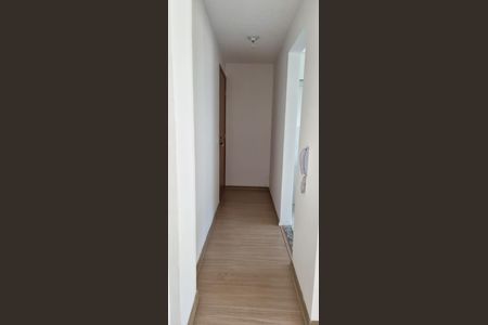 Corredor de apartamento para alugar com 2 quartos, 47m² em Taquara, Rio de Janeiro