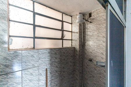 Banheiro de apartamento para alugar com 1 quarto, 56m² em Santa Ifigênia, São Paulo