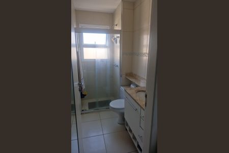 Apartamento à venda com 93m², 3 quartos e 2 vagasBanheiro social