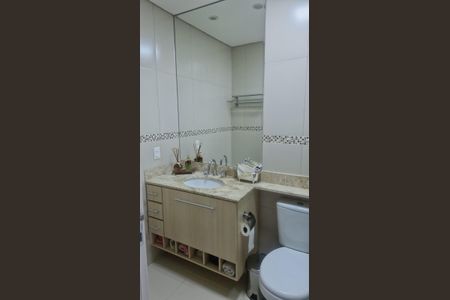 Apartamento à venda com 93m², 3 quartos e 2 vagasBanheiro da Suíte
