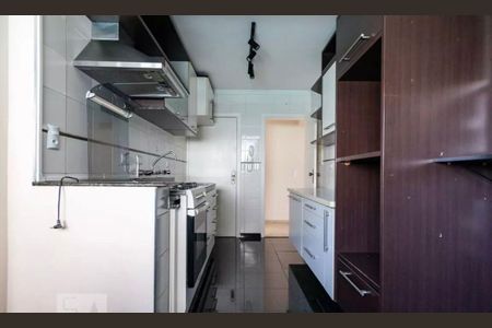 Apartamento à venda com 93m², 2 quartos e 2 vagasCozinha