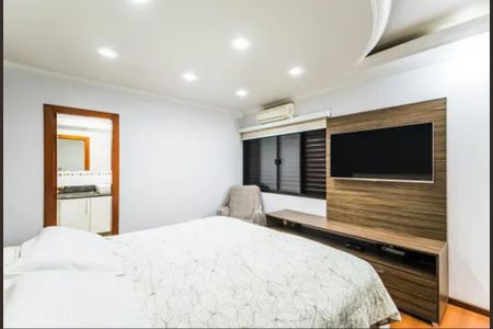 Casa à venda com 4 quartos, 280m² em Vila da Saúde, São Paulo