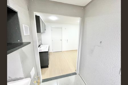 Apartamento para alugar com 40m², 2 quartos e 1 vaga Apartamento para alugar com 40m², 2 quartos e 1 vagaVaranda da Sala / Àrea de Serviço