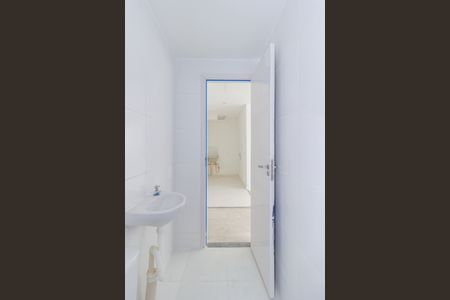 Apartamento à venda com 30m², 2 quartos e sem vaga Apartamento à venda com 30m², 2 quartos e sem vagaBanheiro