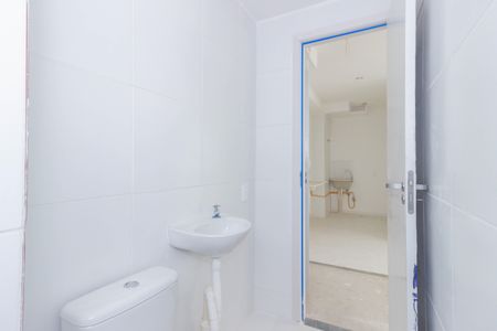 Apartamento à venda com 30m², 2 quartos e sem vaga Apartamento à venda com 30m², 2 quartos e sem vagaBanheiro