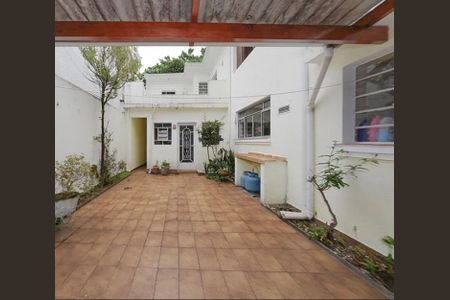 Casa à venda com 220m², 4 quartos e 2 vagas