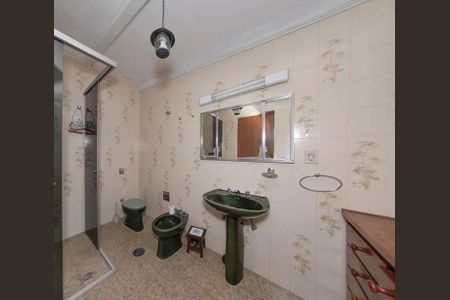 Casa à venda com 220m², 4 quartos e 2 vagas