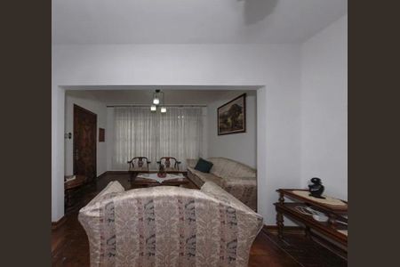 Casa à venda com 220m², 4 quartos e 2 vagas