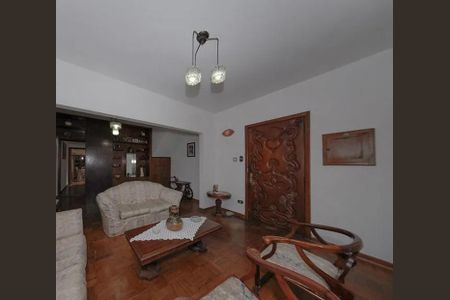 Casa à venda com 220m², 4 quartos e 2 vagas
