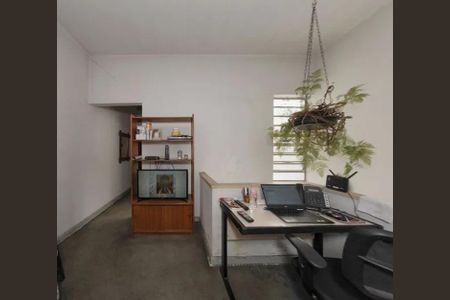 Casa à venda com 220m², 4 quartos e 2 vagas