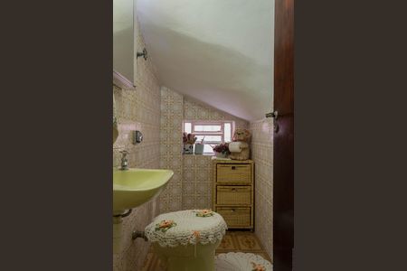 Casa à venda com 155m², 4 quartos e 2 vagas Casa à venda com 155m², 4 quartos e 2 vagasLavabo