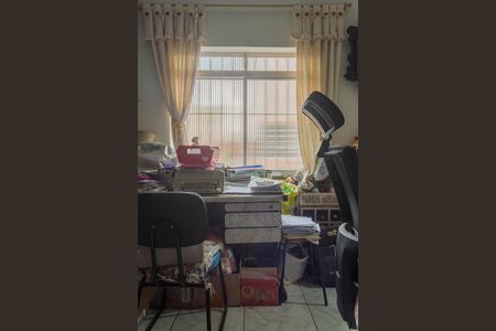 Casa à venda com 155m², 4 quartos e 2 vagas Casa à venda com 155m², 4 quartos e 2 vagasQuarto de Serviço