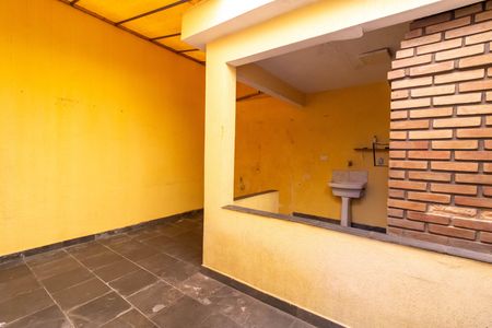 Casa para alugar com 180m², 2 quartos e 3 vagas Casa para alugar com 180m², 2 quartos e 3 vagasQuintal