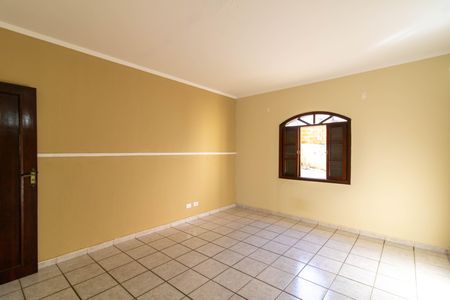 Casa para alugar com 180m², 2 quartos e 3 vagas Casa para alugar com 180m², 2 quartos e 3 vagasQuarto 2