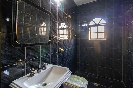 Casa para alugar com 180m², 2 quartos e 3 vagas Casa para alugar com 180m², 2 quartos e 3 vagasBanheiro