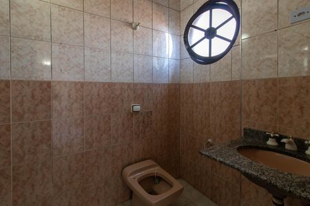 Casa para alugar com 180m², 2 quartos e 3 vagas Casa para alugar com 180m², 2 quartos e 3 vagasSuíte