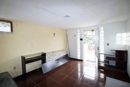 Sala - Quarto de kitnet/studio para alugar com 1 quarto, 20m² em Brás de Pina, Rio de Janeiro
