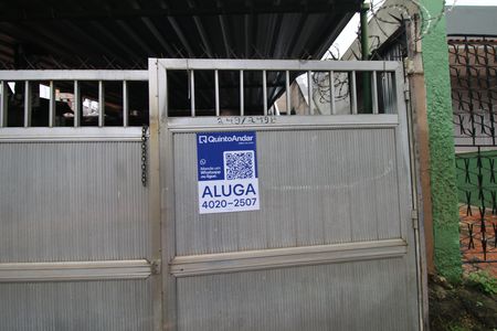 Placa de kitnet/studio para alugar com 1 quarto, 20m² em Brás de Pina, Rio de Janeiro