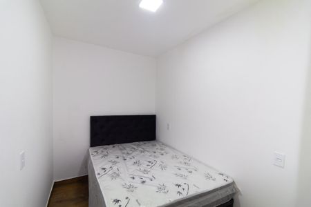 Quarto 2 de apartamento para alugar com 2 quartos, 34m² em Parque Santa Madalena, São Paulo