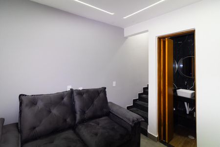 Sala de apartamento para alugar com 2 quartos, 34m² em Parque Santa Madalena, São Paulo