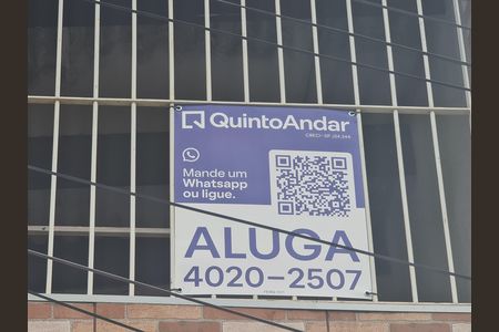 Casa para alugar com 60m², 3 quartos e sem vaga Casa para alugar com 60m², 3 quartos e sem vagaPlaquinha - Cód. FEWQ-1571