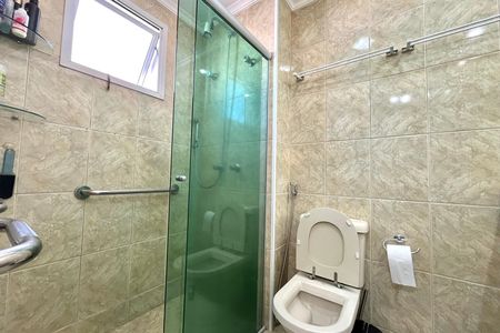 Apartamento à venda com 130m², 4 quartos e 2 vagas Apartamento à venda com 130m², 4 quartos e 2 vagasBanheiro da Suíte 2