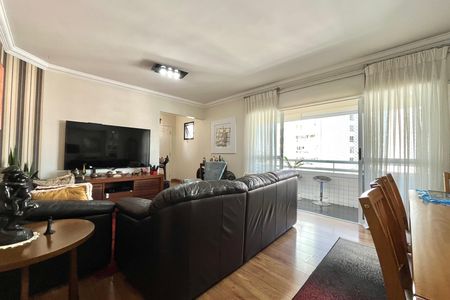 Apartamento à venda com 130m², 4 quartos e 2 vagas Apartamento à venda com 130m², 4 quartos e 2 vagasSala