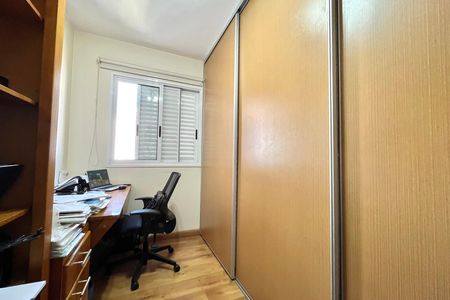Apartamento à venda com 130m², 4 quartos e 2 vagas Apartamento à venda com 130m², 4 quartos e 2 vagasQuarto 4
