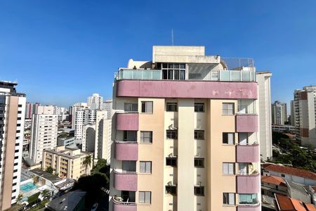 Apartamento à venda com 130m², 4 quartos e 2 vagas Apartamento à venda com 130m², 4 quartos e 2 vagasVista da Suíte 2