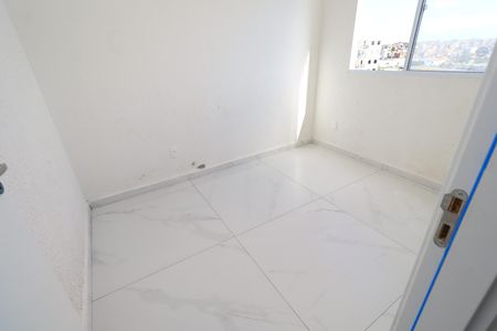 Quarto 2 de apartamento para alugar com 2 quartos, 38m² em Jardim das Margaridas, Salvador