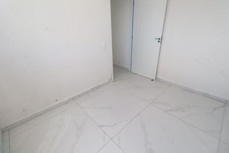 Quarto 2 de apartamento para alugar com 2 quartos, 38m² em Jardim das Margaridas, Salvador