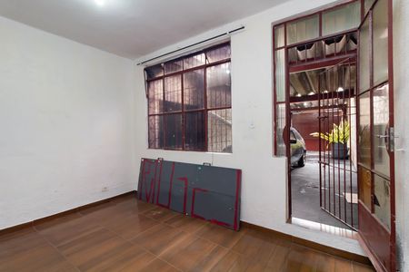 Sala de casa para alugar com 2 quartos, 110m² em Vila Carmosina, São Paulo