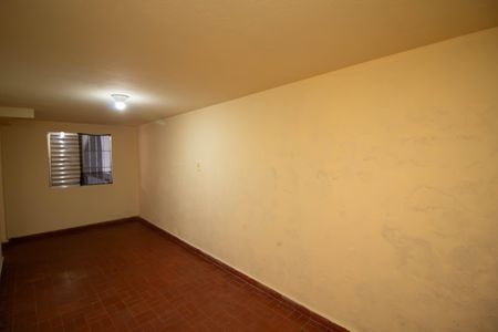 Casa para alugar com 260m², 3 quartos e 8 vagas Casa para alugar com 260m², 3 quartos e 8 vagasQuarto - Edícula