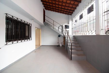 Casa para alugar com 260m², 3 quartos e 8 vagas Casa para alugar com 260m², 3 quartos e 8 vagasÁrea externa