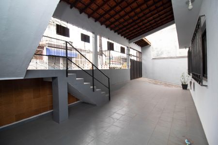 Casa para alugar com 260m², 3 quartos e 8 vagas Casa para alugar com 260m², 3 quartos e 8 vagasÁrea externa