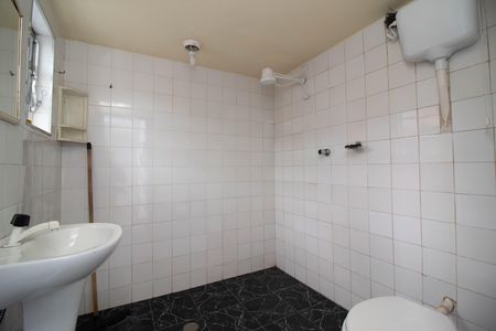 Casa para alugar com 260m², 3 quartos e 8 vagas Casa para alugar com 260m², 3 quartos e 8 vagasBanheiro - Edícula