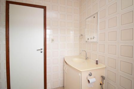 Casa para alugar com 260m², 3 quartos e 8 vagas Casa para alugar com 260m², 3 quartos e 8 vagasBanheiro