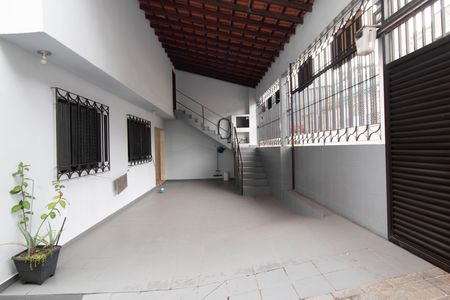 Casa para alugar com 260m², 3 quartos e 8 vagas Casa para alugar com 260m², 3 quartos e 8 vagasÁrea externa