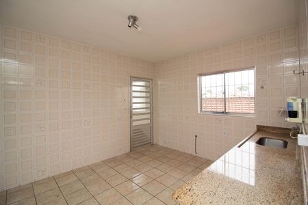 Casa para alugar com 260m², 3 quartos e 8 vagas Casa para alugar com 260m², 3 quartos e 8 vagasCozinha