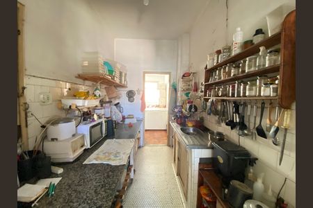 Apartamento para alugar com 71m², 2 quartos e sem vaga