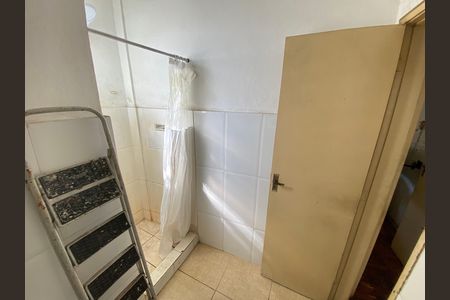 Apartamento para alugar com 71m², 2 quartos e sem vaga