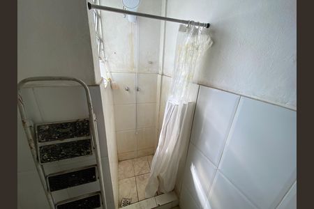 Apartamento para alugar com 71m², 2 quartos e sem vaga