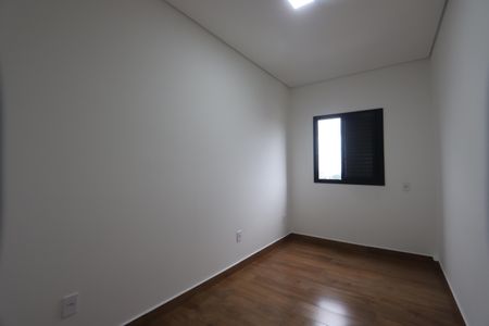 Quarto 2 de apartamento para alugar com 2 quartos, 35m² em Parque Santa Madalena, São Paulo
