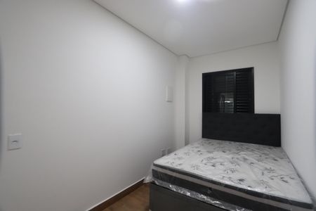 Quarto 1 de apartamento para alugar com 2 quartos, 35m² em Parque Santa Madalena, São Paulo