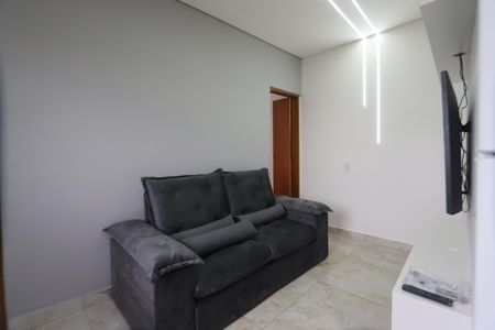 Sala de apartamento para alugar com 2 quartos, 35m² em Parque Santa Madalena, São Paulo