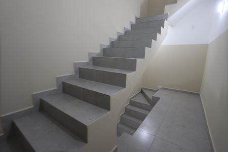 Apartamento para alugar com 35m², 2 quartos e sem vagaEscadas