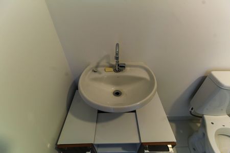 Apartamento para alugar com 27m², 1 quarto e sem vaga Apartamento para alugar com 27m², 1 quarto e sem vagaBanheiro